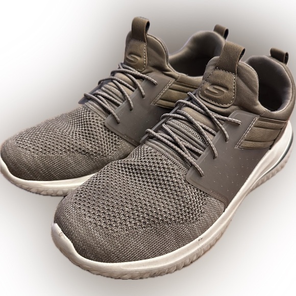 Skechers Men's Delson 3.0 Cicada Sneaker Size 11 - Picture 1 of 8